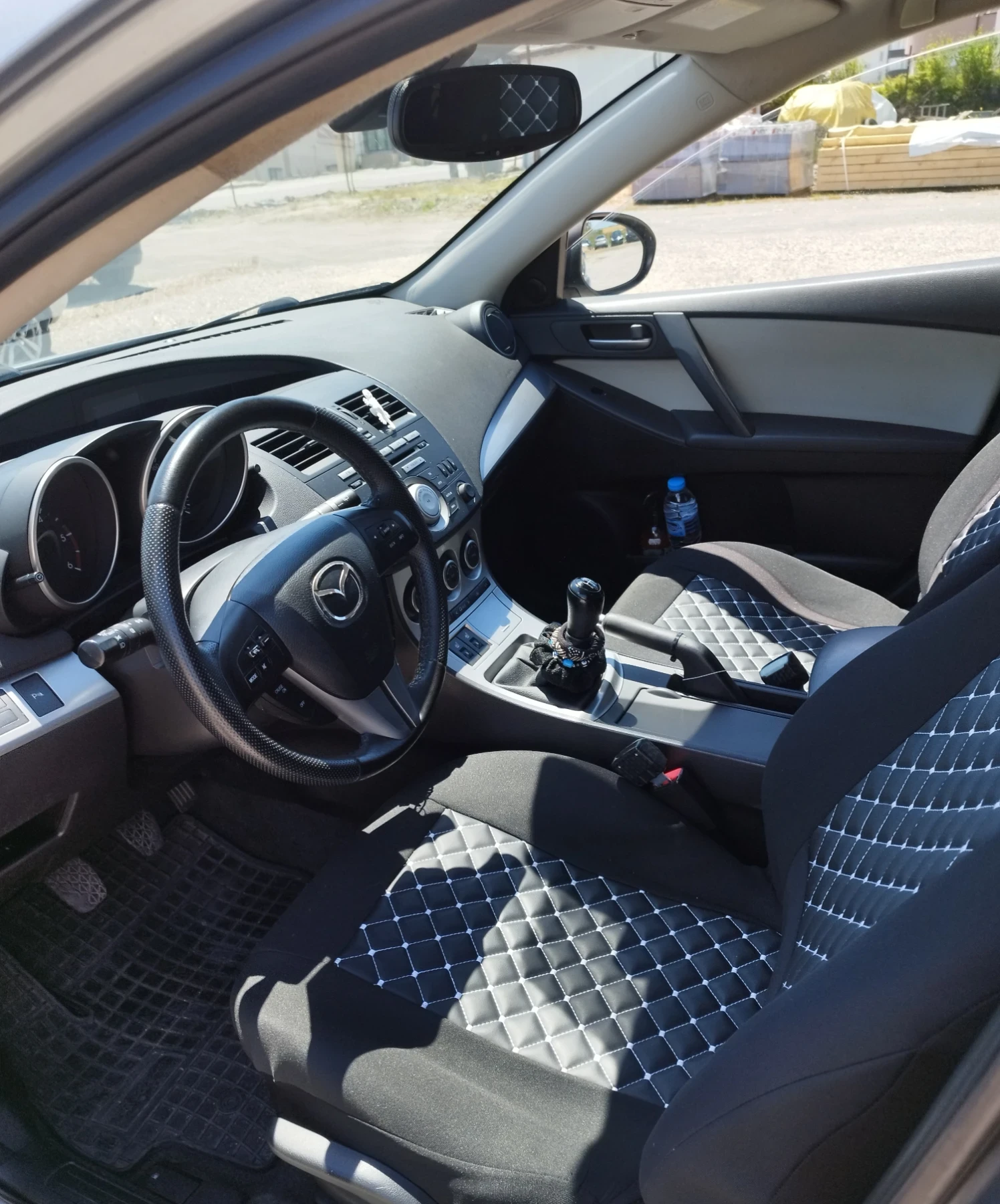 Mazda 3 1.6tdi, снимка 7 - Автомобили и джипове - 54554477