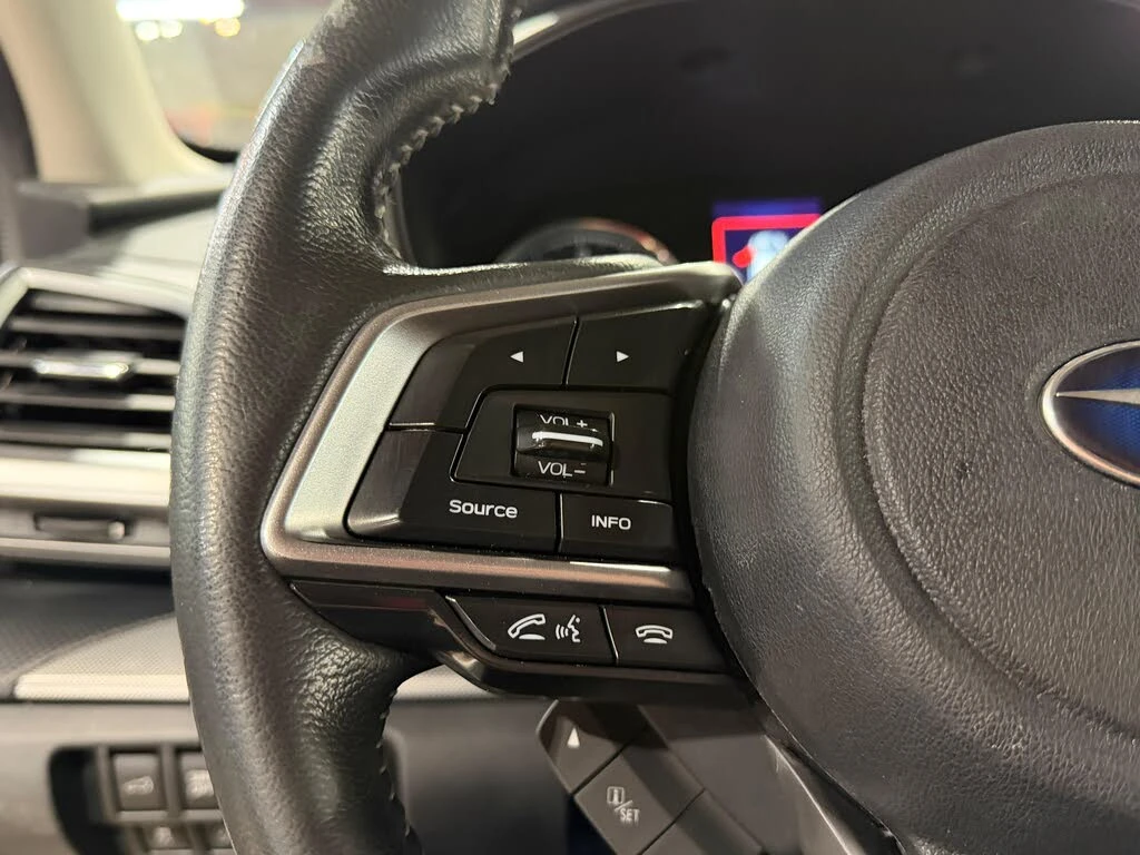 Subaru Forester LIMITED* КОЖА* ПОДГРЕВ* КАМЕРА* ДИСТРОНИК* LANE AS, снимка 9 - Автомобили и джипове - 54753285