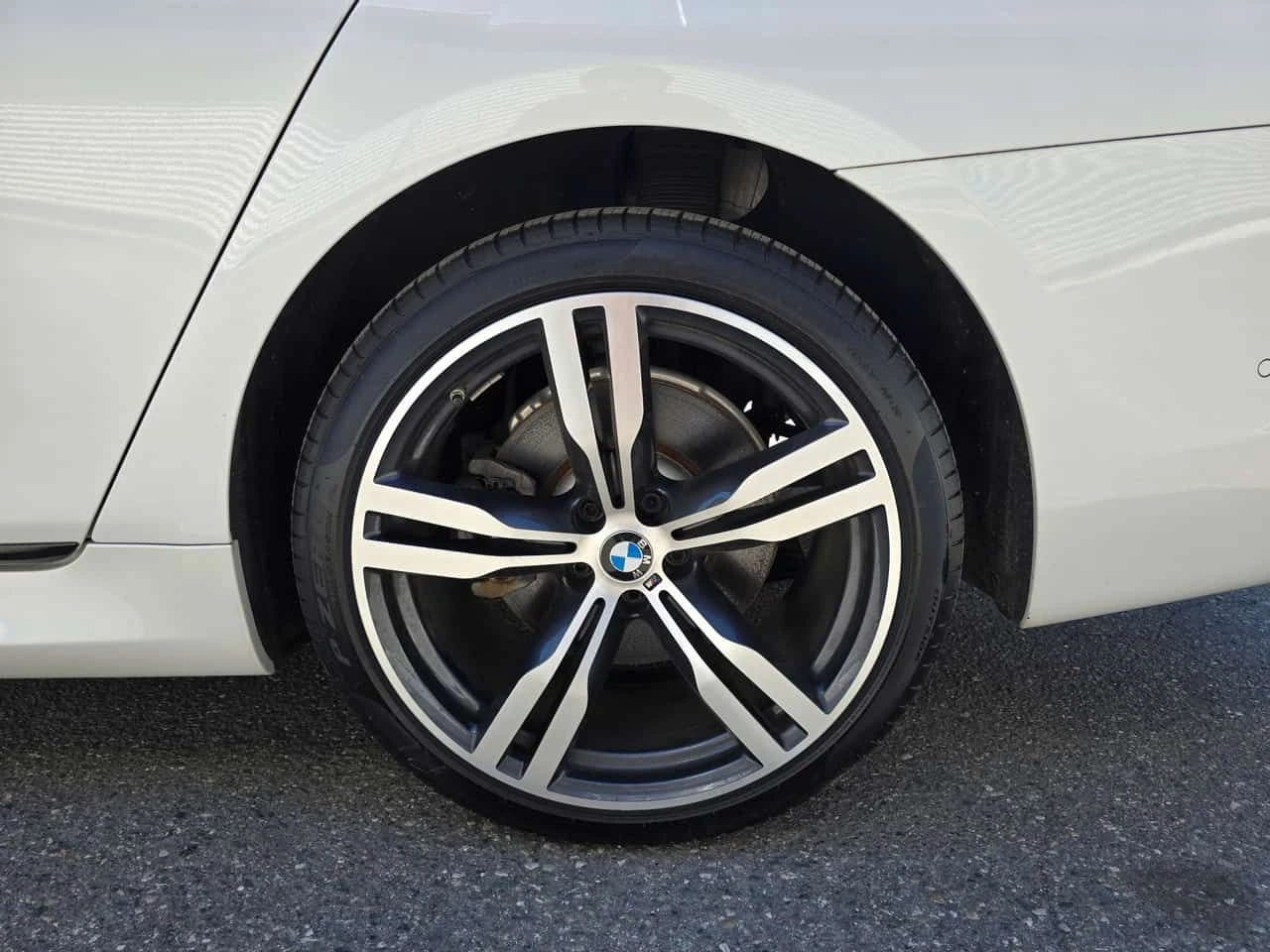 BMW 750 xDrive /360/DIS/Harman Kardon/, снимка 15 - Автомобили и джипове - 54776534