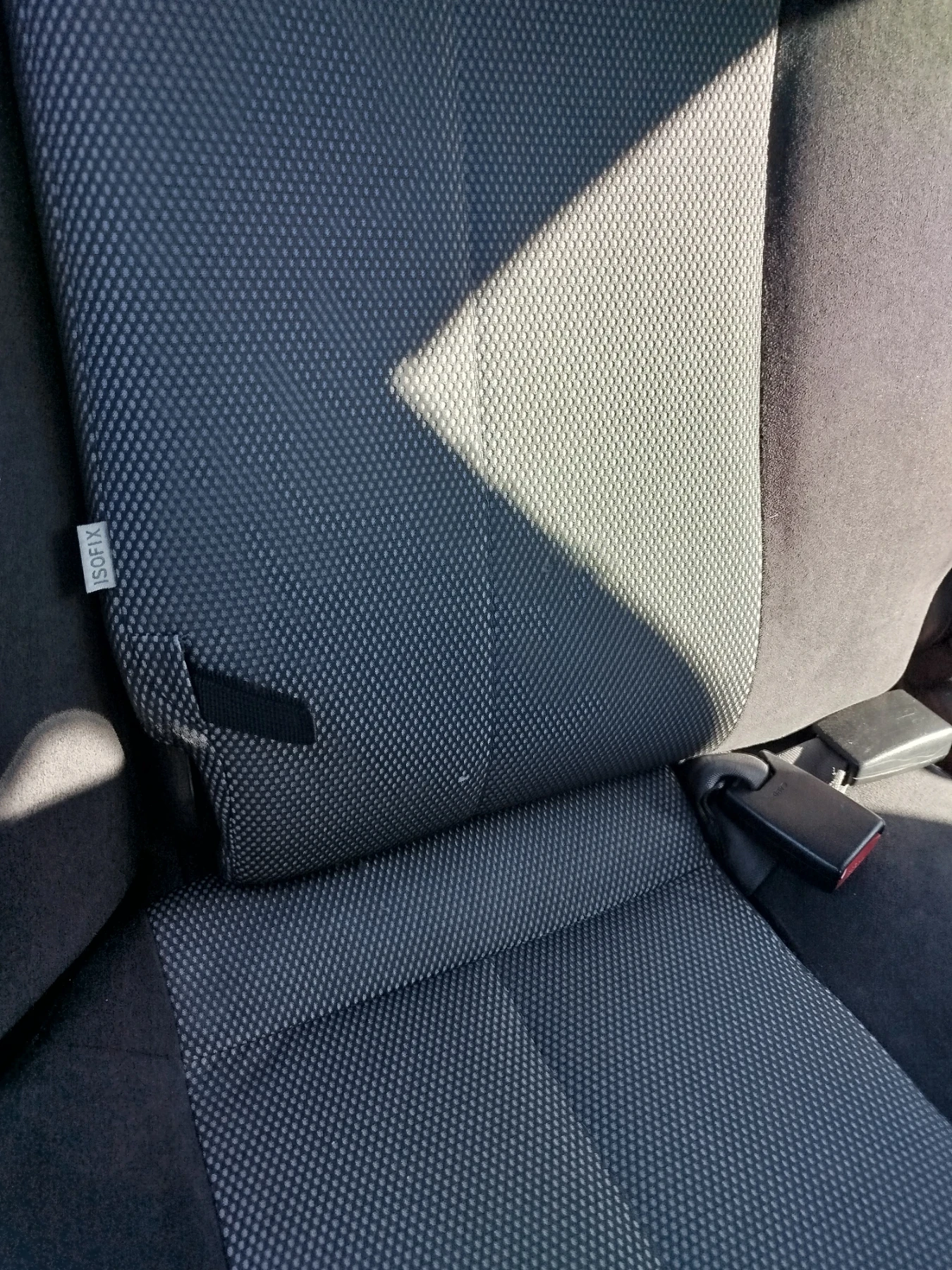 Mazda 323, снимка 9 - Автомобили и джипове - 55349351
