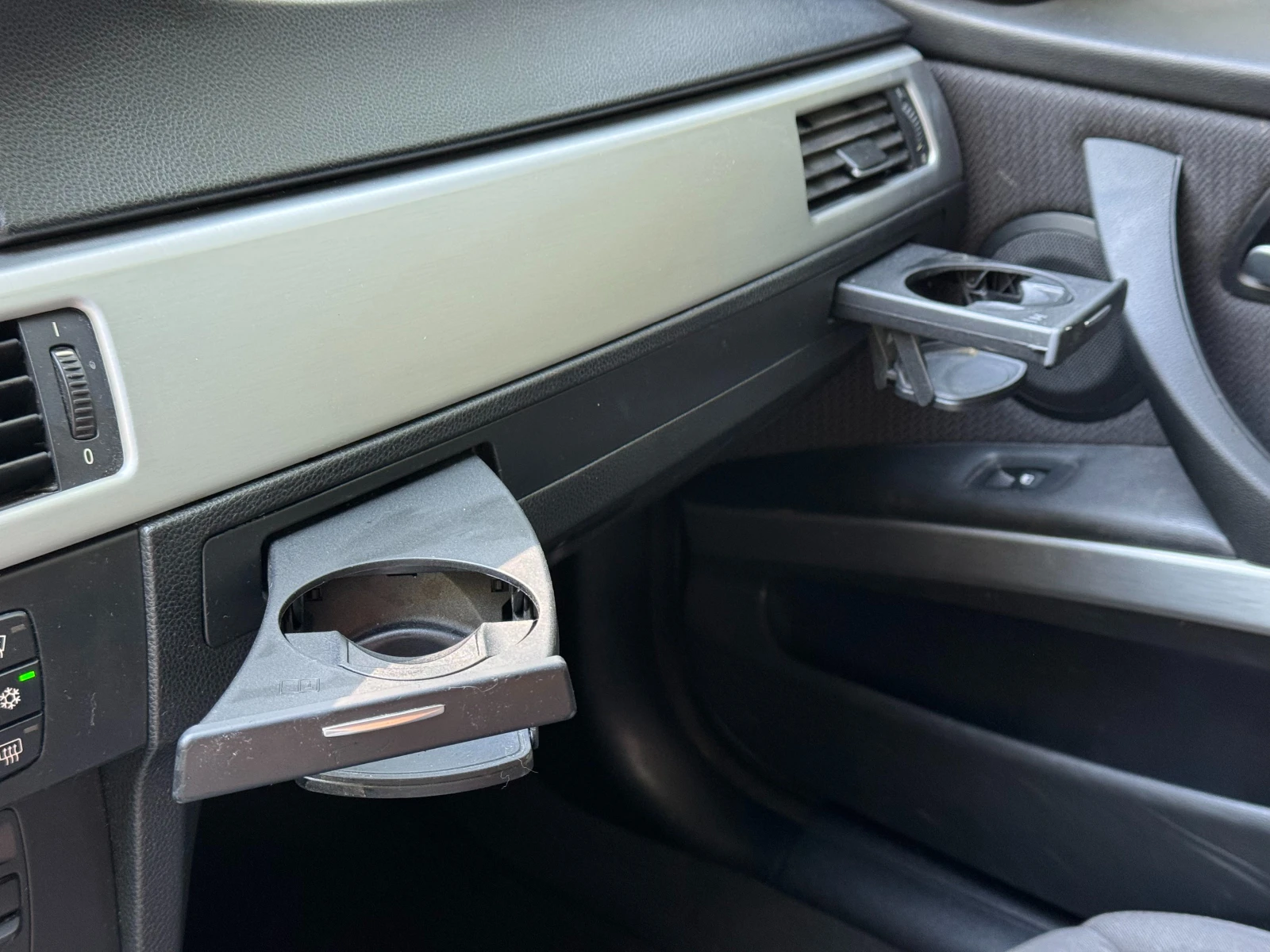 BMW 320, снимка 14 - Автомобили и джипове - 55358436