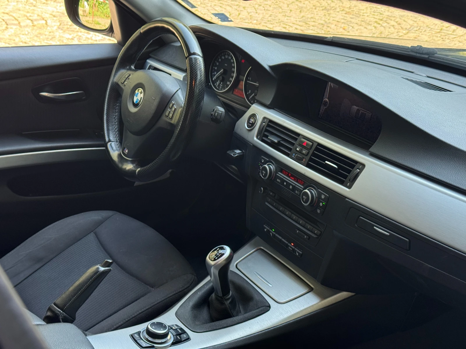 BMW 320, снимка 6 - Автомобили и джипове - 55358436