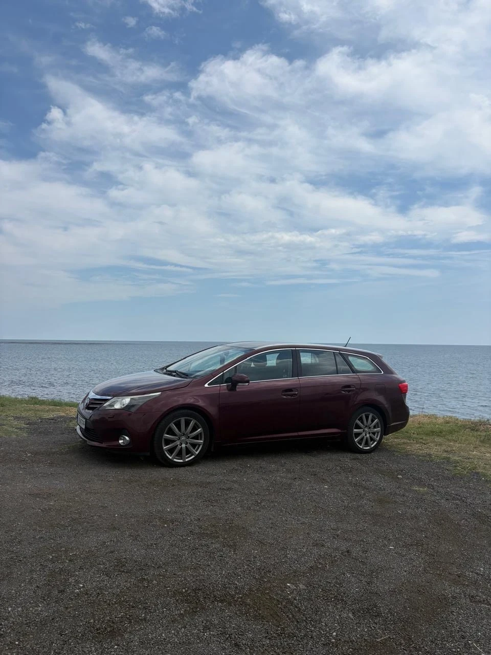 Toyota Avensis Бензин автомат, снимка 2 - Автомобили и джипове - 55467083