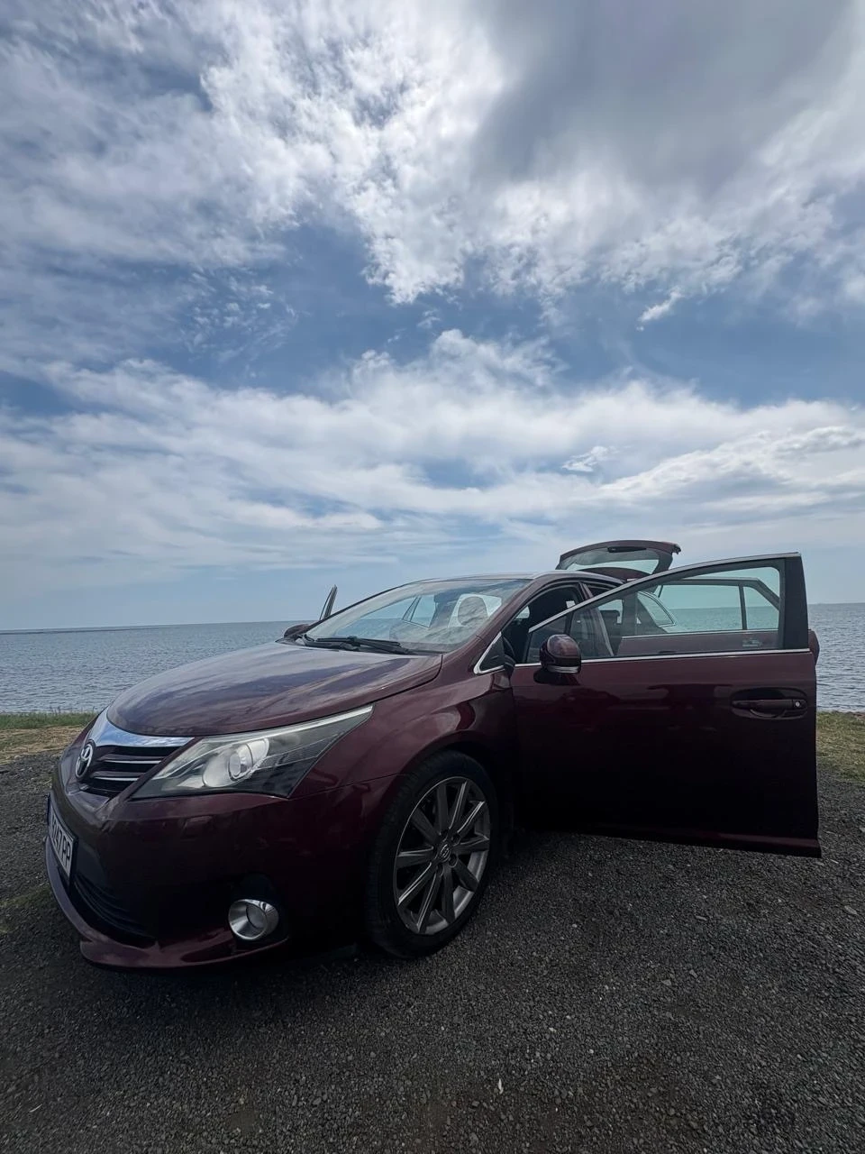 Toyota Avensis Бензин автомат, снимка 8 - Автомобили и джипове - 55467083