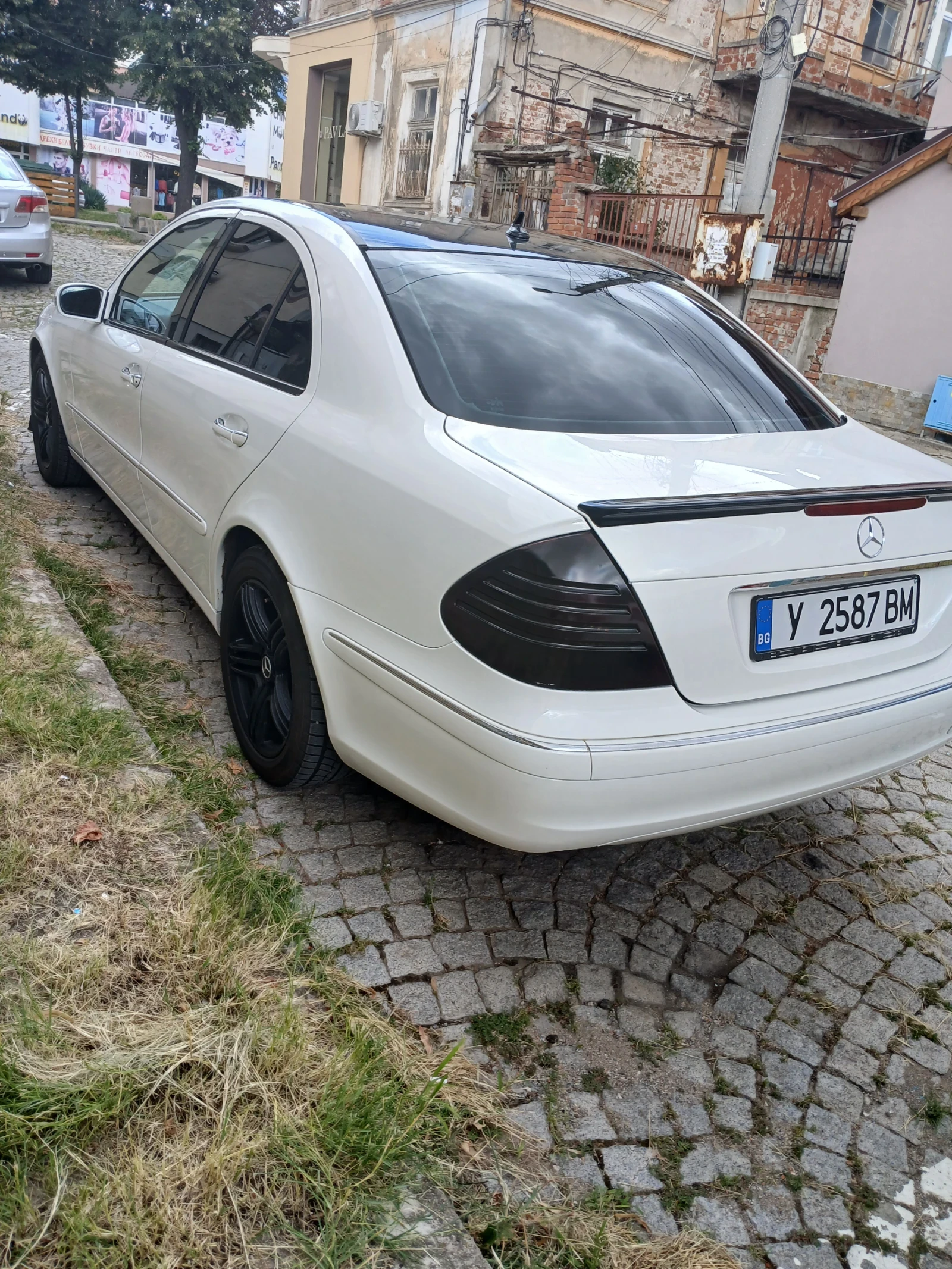 Mercedes-Benz E 270, снимка 3 - Автомобили и джипове - 55480629