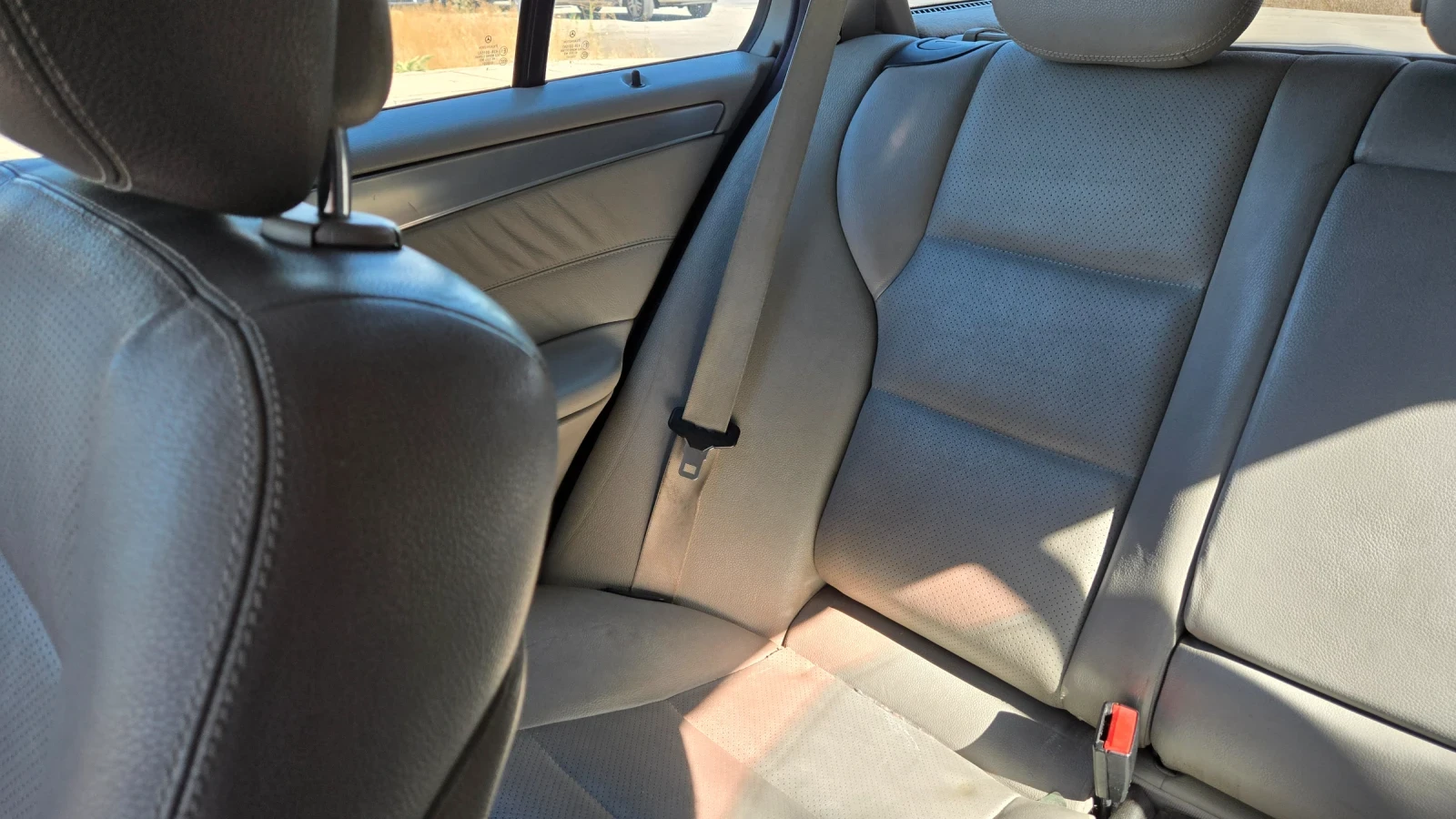 Mercedes-Benz C 220 Avangarde, снимка 6 - Автомобили и джипове - 55522665