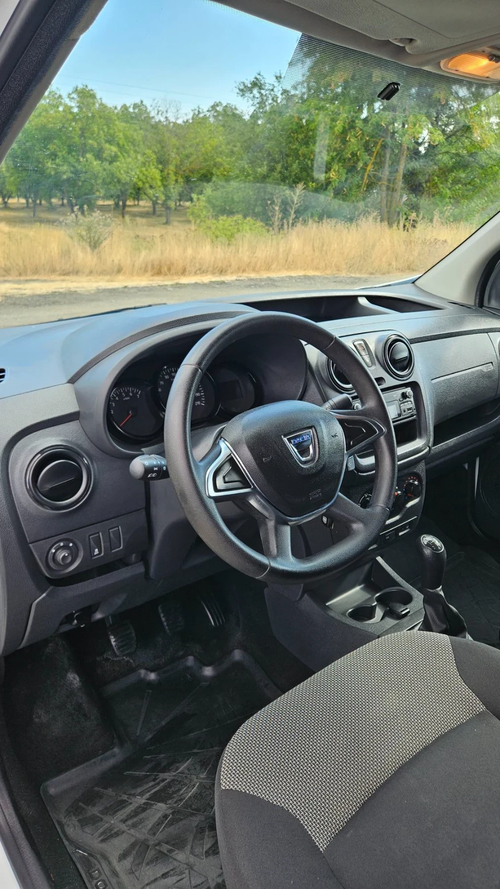 Dacia Dokker 1.5 dCi , снимка 7 - Автомобили и джипове - 55848384