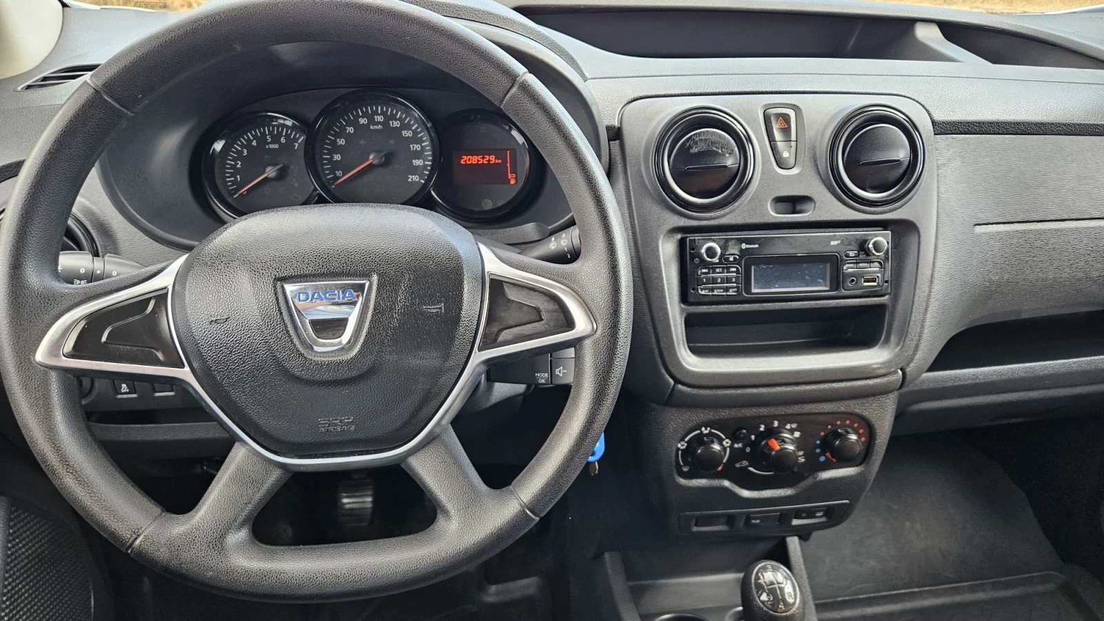 Dacia Dokker 1.5 dCi , снимка 10 - Автомобили и джипове - 55848384