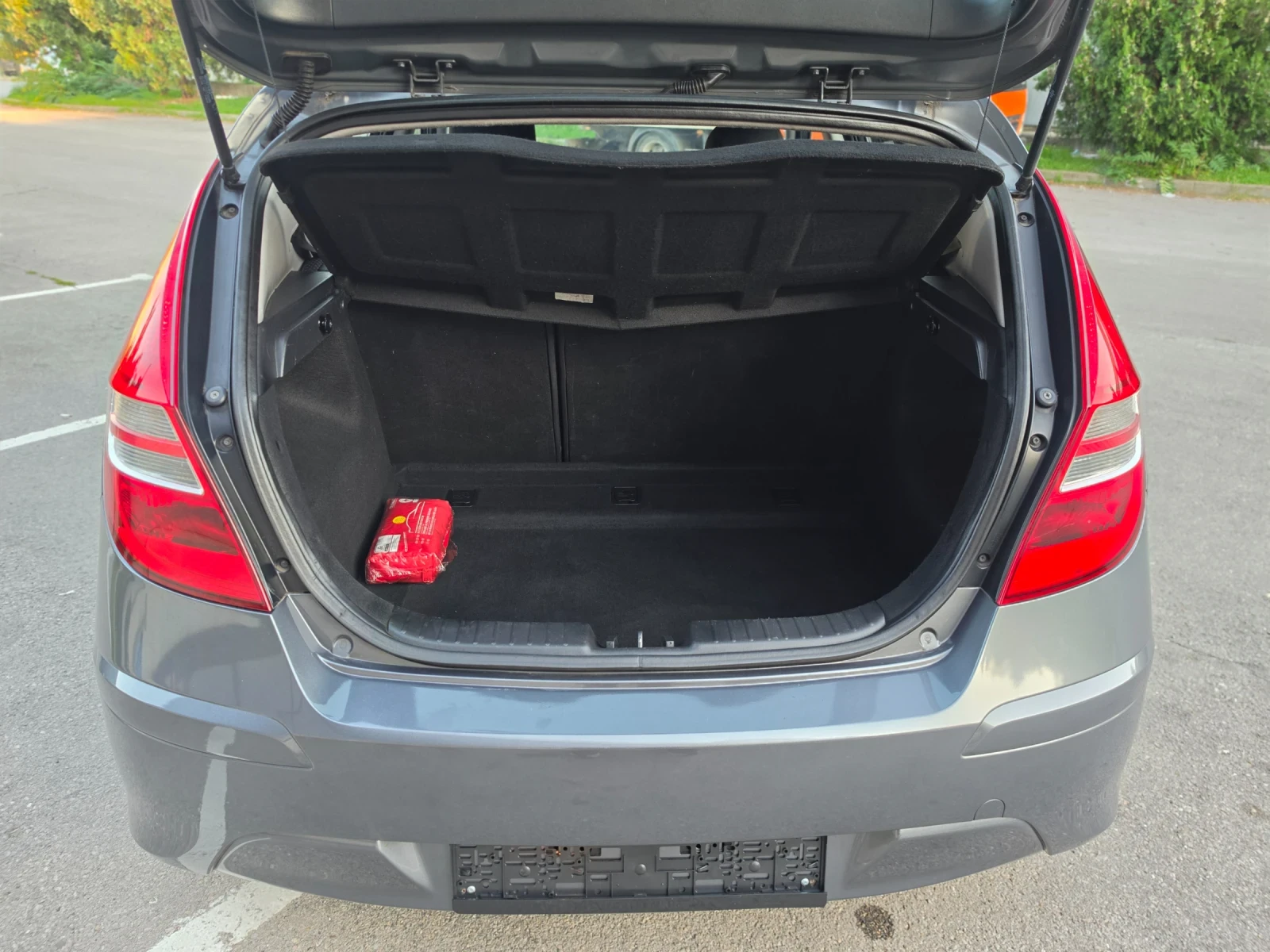 Hyundai I30 1.4i 110hp * КЛИМАТИК * FACELIFT * EURO 4 * ЛИЗИНГ, снимка 17 - Автомобили и джипове - 56131970