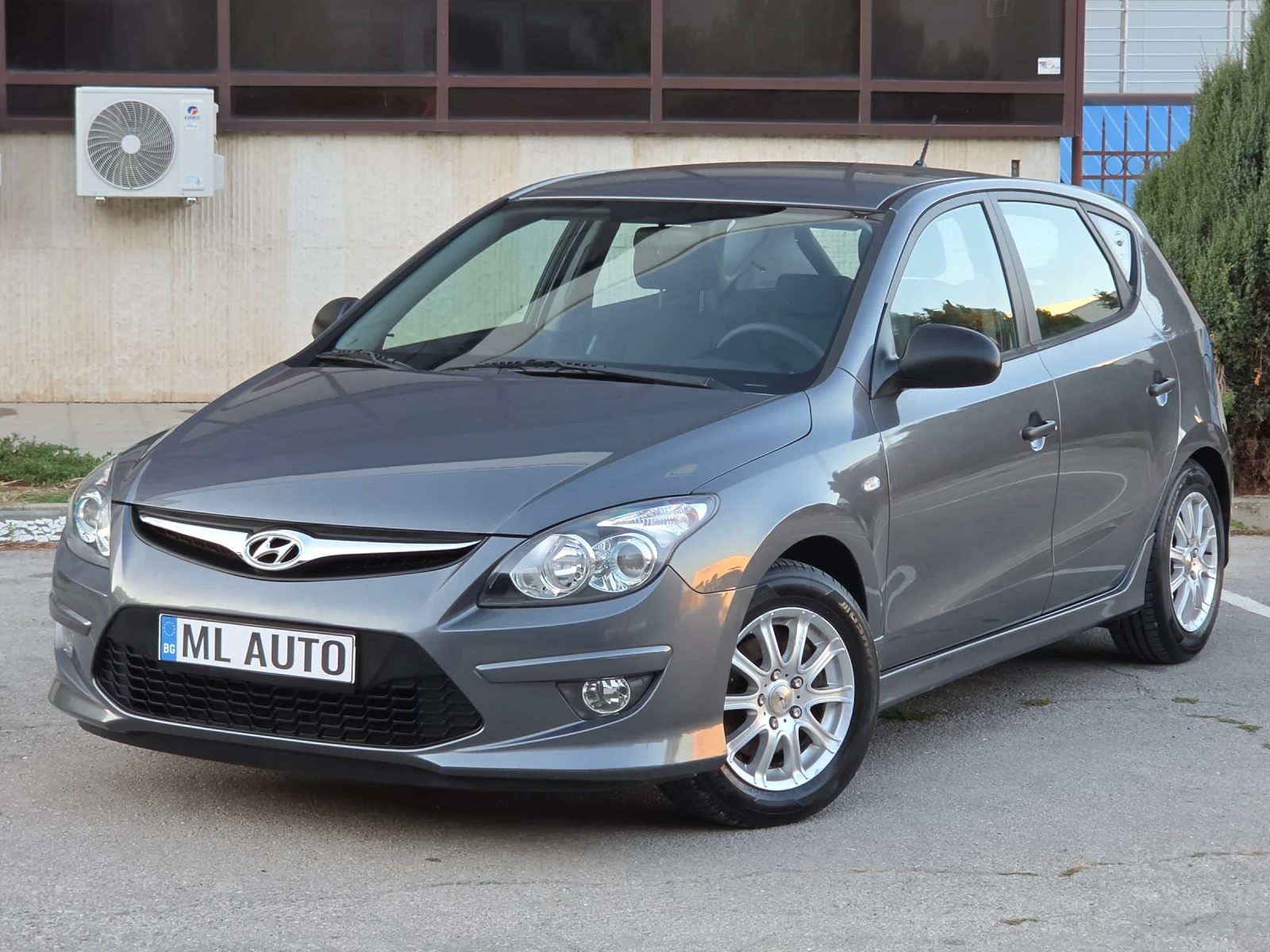 Hyundai I30 1.4i 110hp * КЛИМАТИК * FACELIFT * EURO 4 * ЛИЗИНГ, снимка 2 - Автомобили и джипове - 56131970