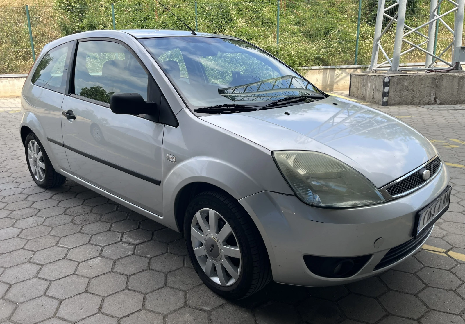 Ford Fiesta 1.6 TDCI, снимка 2 - Автомобили и джипове - 56189053