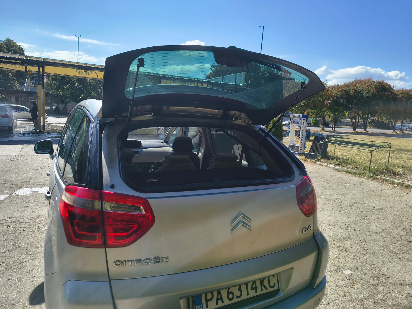 Citroen C4 Picasso, снимка 5 - Автомобили и джипове - 56345379