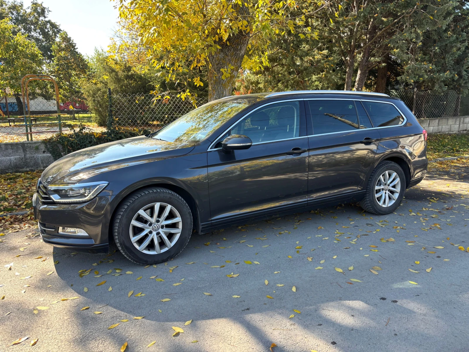 VW Passat 2.0 TDI, снимка 5 - Автомобили и джипове - 56662016