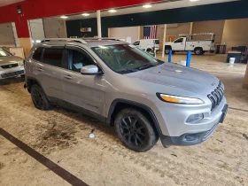 Jeep Cherokee 2.4L 4 4X4 W/FRONT WHL DRV, снимка 4