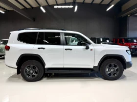 Toyota Land cruiser 300 GR, снимка 8