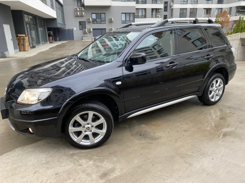 Mitsubishi Outlander 2.4i 160ph* * * 4x4* * * АВТОМАТИК* * * 161000км* , снимка 4 - Автомобили и джипове - 48249331