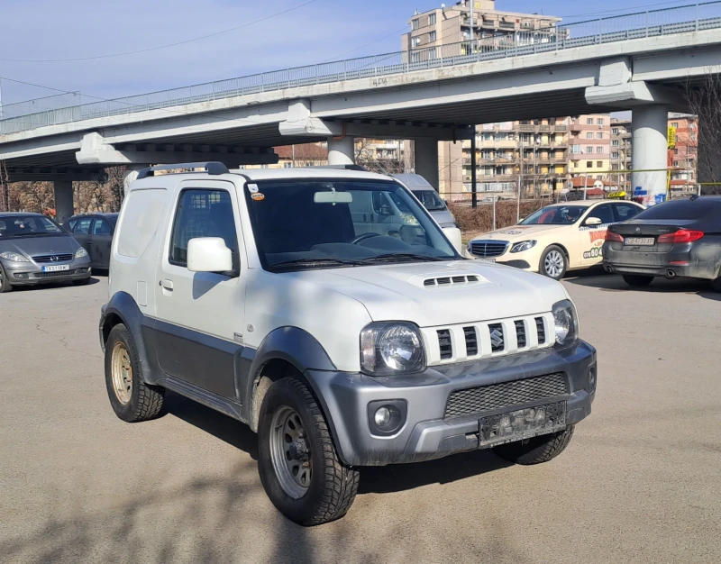 Suzuki Jimny, снимка 4 - Автомобили и джипове - 49592335