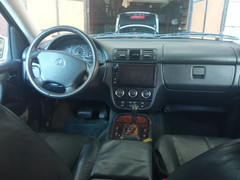 Mercedes-Benz ML 270 CDI, снимка 10 - Автомобили и джипове - 51269765