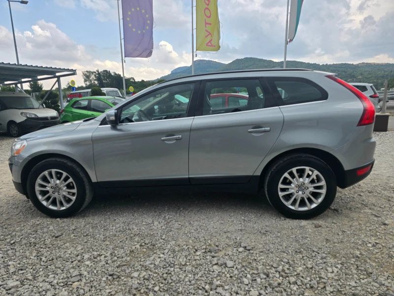 Volvo XC60 2, 4 D АВТОМАТИК !! , снимка 2 - Автомобили и джипове - 51455789