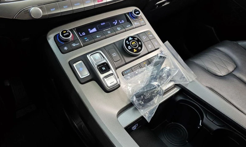 Hyundai Palisade Gasoline 3.8 4WD Exclusive, снимка 9 - Автомобили и джипове - 52058613