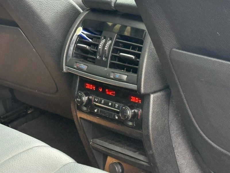 BMW X6 * xDrive35i MSPORT| NAVI| BACKUP| SUNROOF * CARFAX, снимка 15 - Автомобили и джипове - 52829575