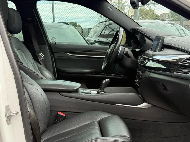 BMW X6 * xDrive35i MSPORT| NAVI| BACKUP| SUNROOF * CARFAX, снимка 11 - Автомобили и джипове - 52829575