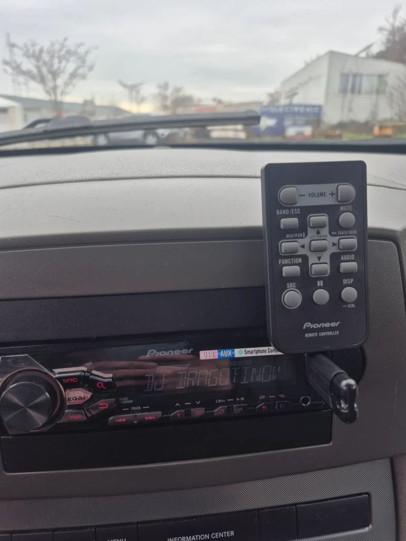 Jeep Grand cherokee 3.7, снимка 12 - Автомобили и джипове - 53518083