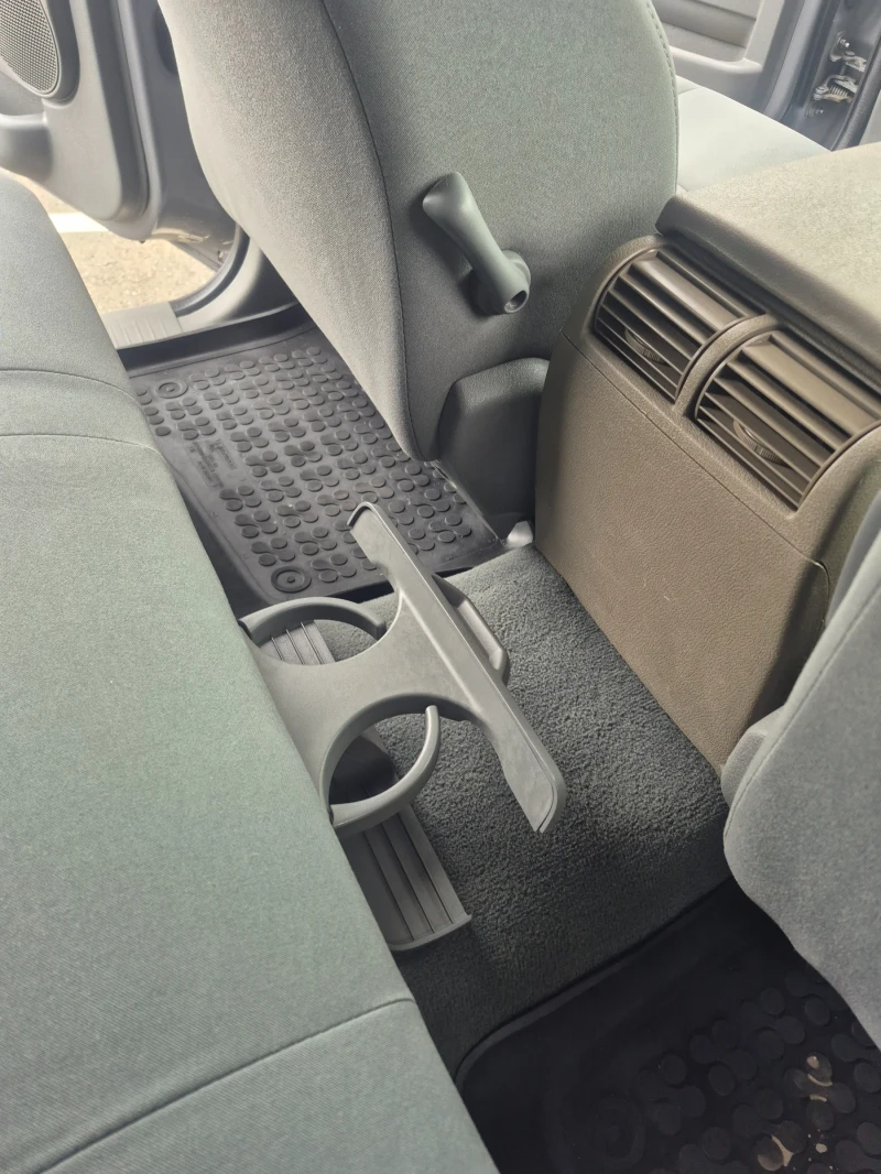 Jeep Grand cherokee 3.7, снимка 10 - Автомобили и джипове - 53518083