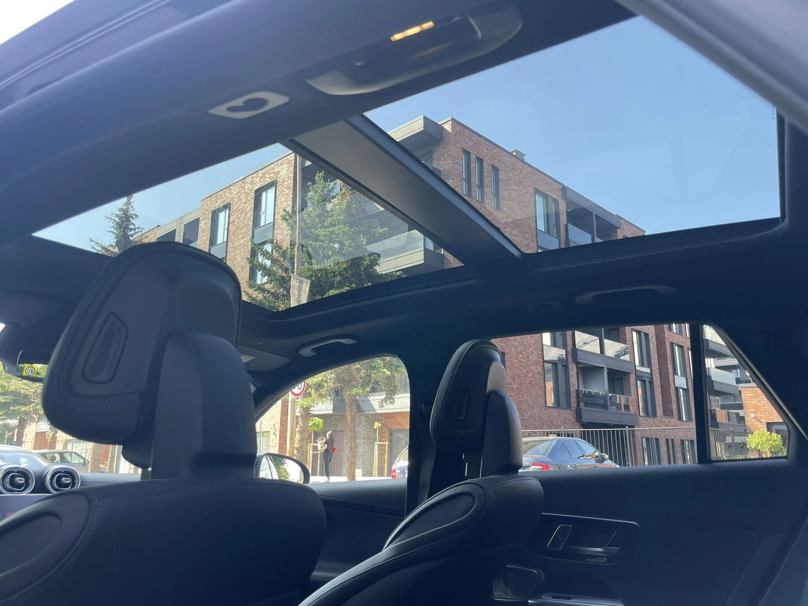 Mercedes-Benz GLC 300 d 4Matic AMG Line = MGT Select 2 =  | Mobile.bg   16