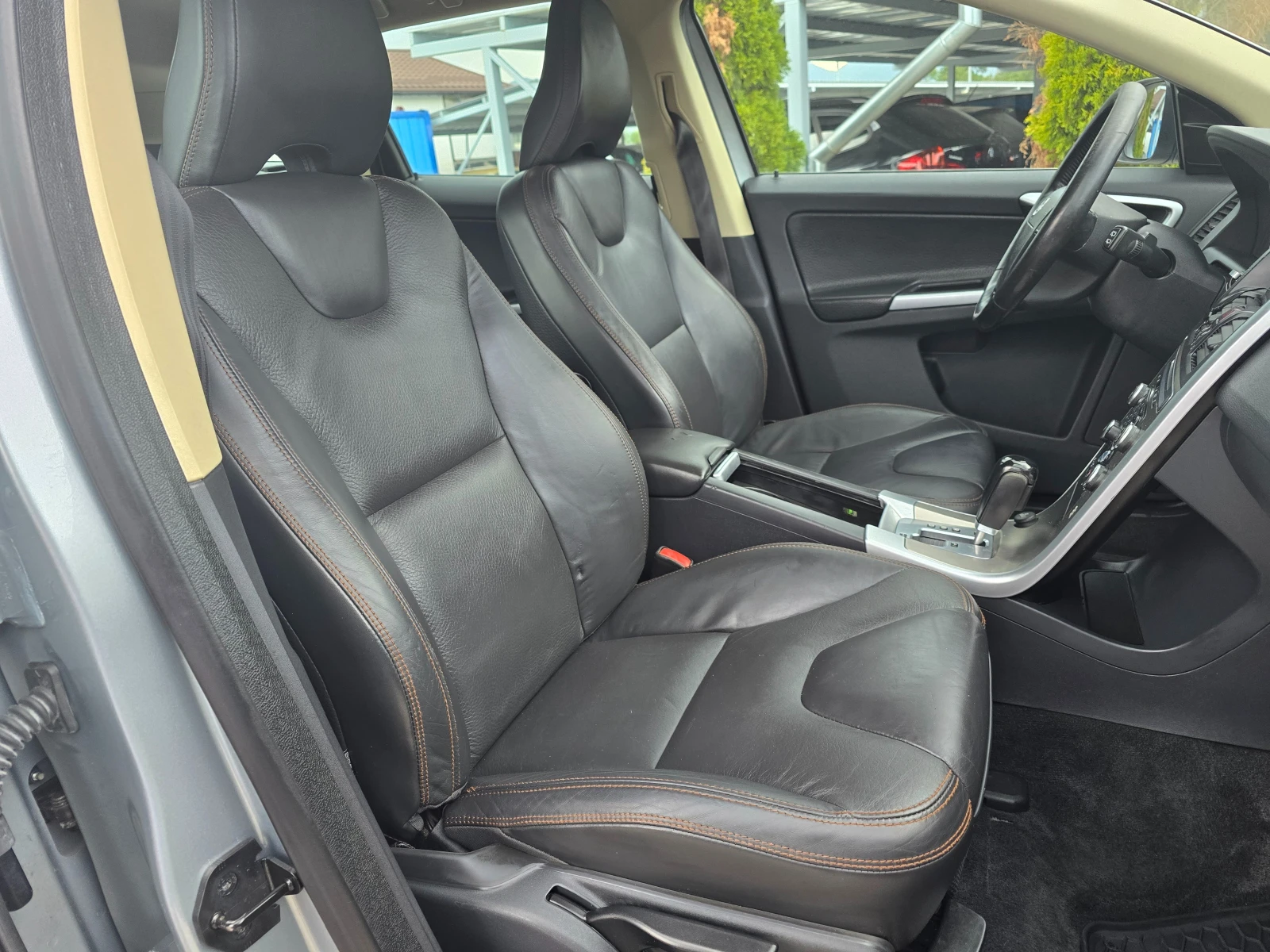 Volvo XC60 2, 4 D  !!  | Mobile.bg   14