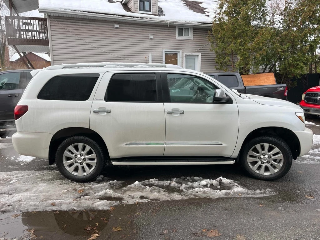 Toyota Sequoia * 4WD Platinum 5.7L * CARFAX * БЕЗ ПЪРВОНАЧАЛНА ВН - изображение 3