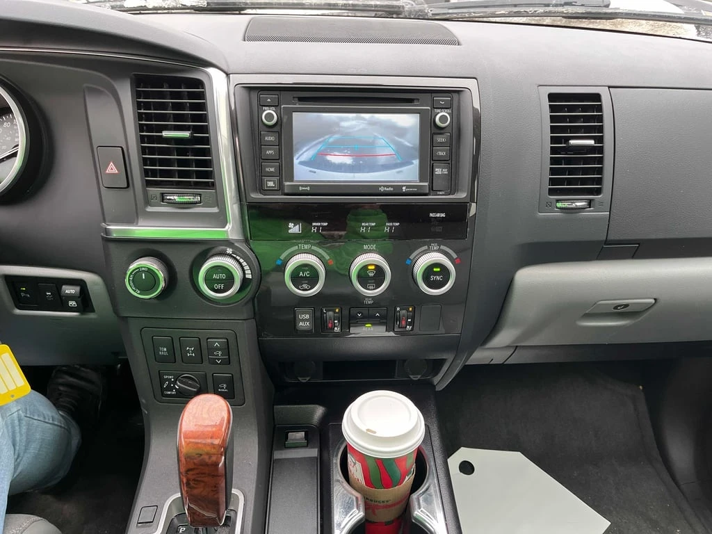 Toyota Sequoia * 4WD Platinum 5.7L * CARFAX * БЕЗ ПЪРВОНАЧАЛНА ВН - изображение 9