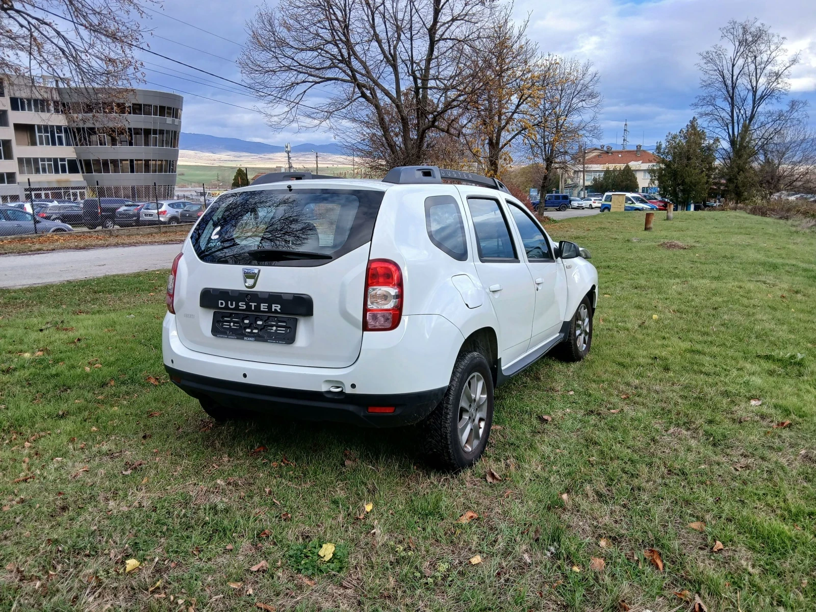 Dacia Duster 1.5 dci - изображение 5