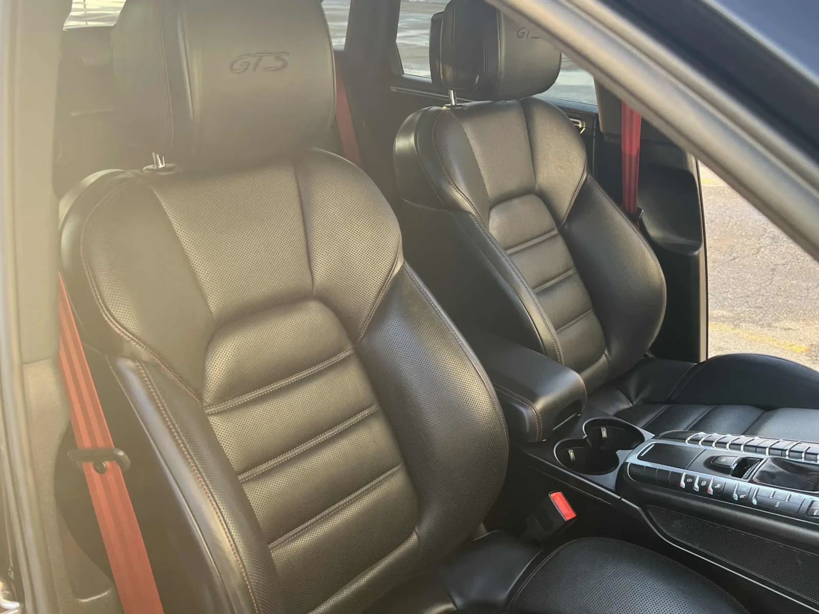 Porsche Macan GTS * * CARFAX * * АВТО КРЕДИТ * * , снимка 8 - Автомобили и джипове - 53967071