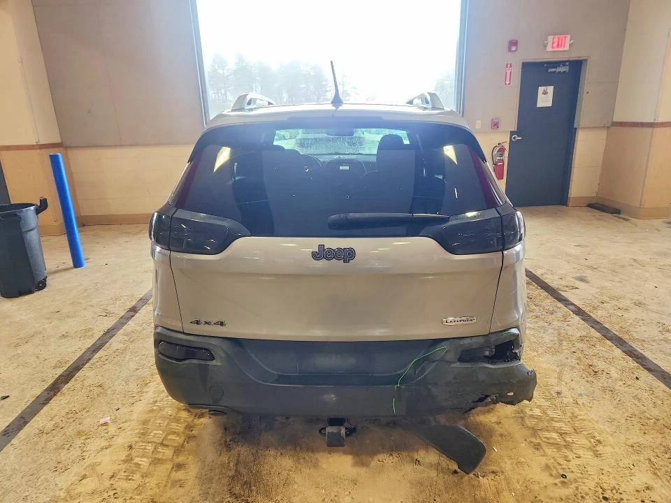 Jeep Cherokee 2.4L 4 4X4 W/FRONT WHL DRV, снимка 6 - Автомобили и джипове - 53989720