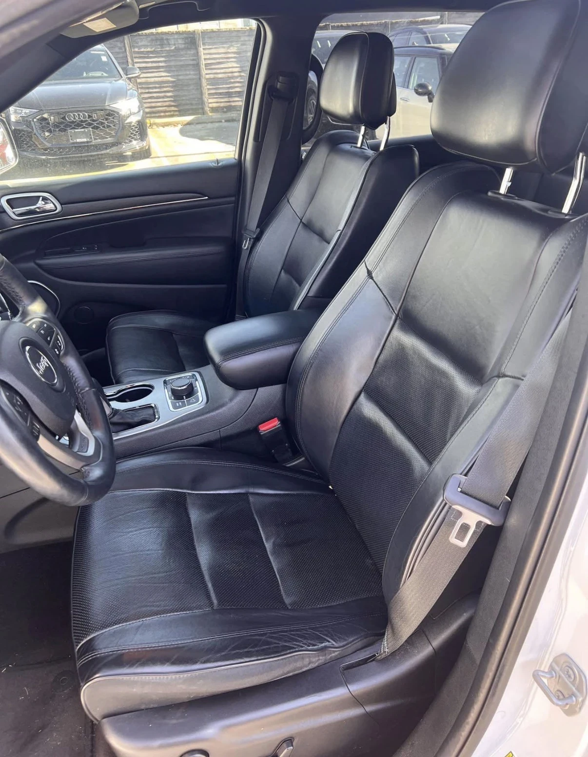 Jeep Grand cherokee OVERLAND * 5.7 HEMI * AWD * БЕЗ ИНЦИДЕНТИ * , снимка 7 - Автомобили и джипове - 54576113