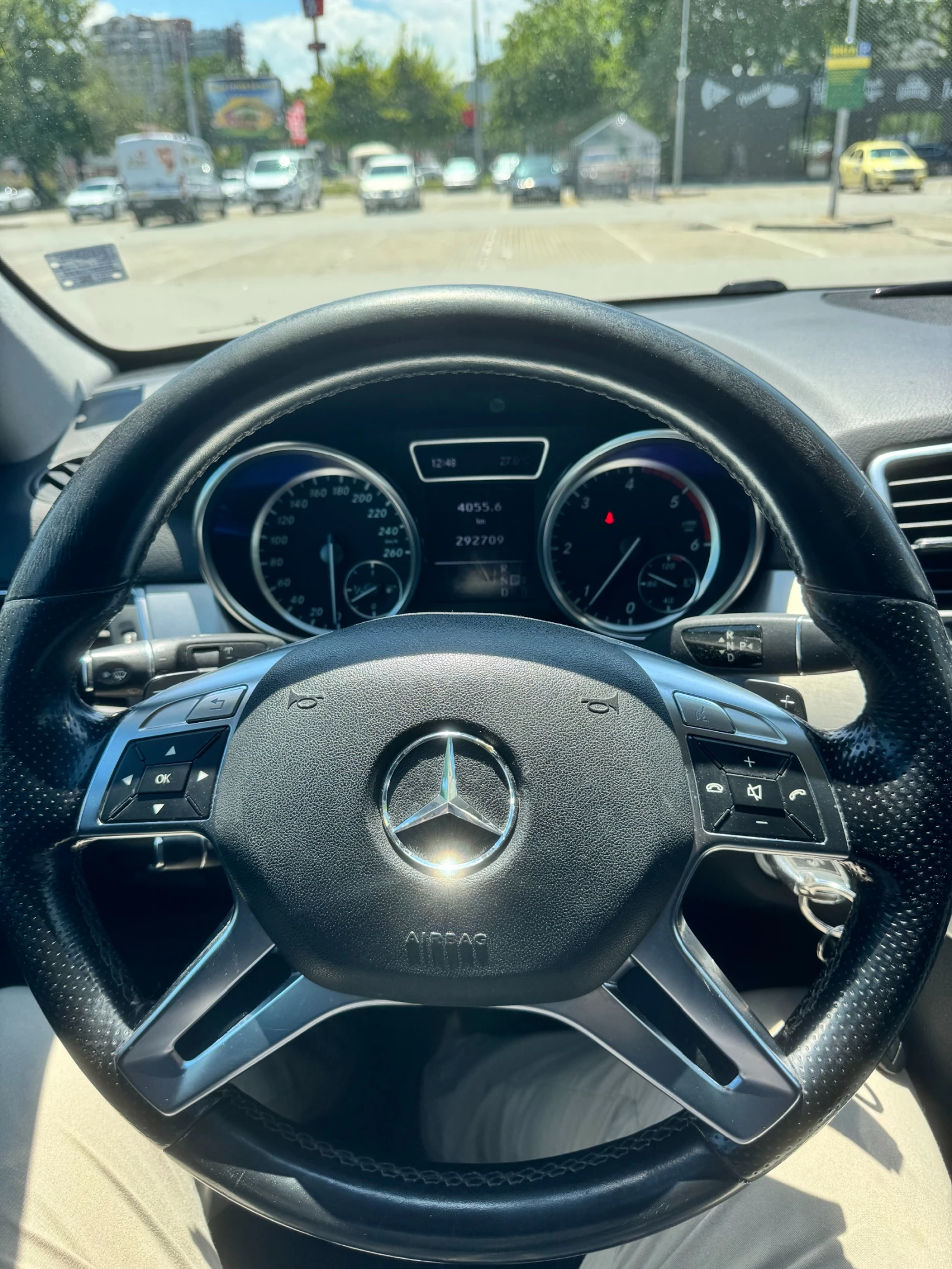 Mercedes-Benz ML 250, снимка 7 - Автомобили и джипове - 54823500