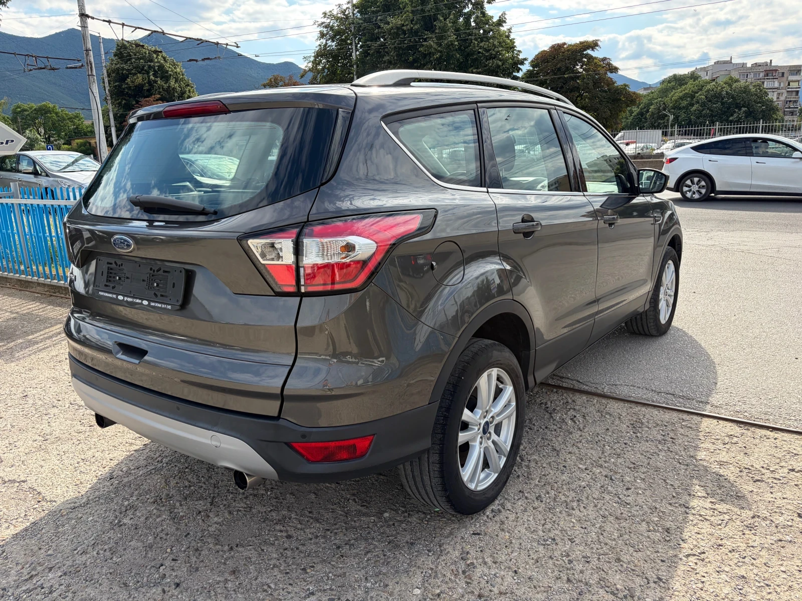 Ford Kuga, снимка 5 - Автомобили и джипове - 55402102