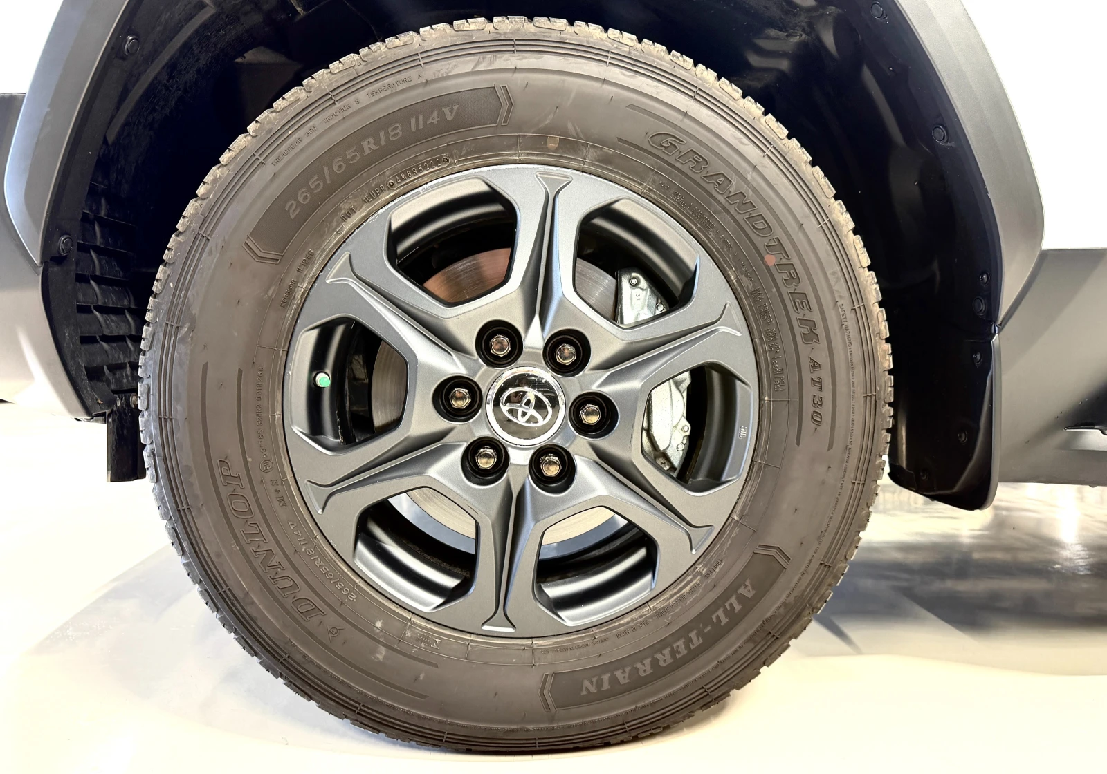 Toyota Land cruiser 300 GR, снимка 12 - Автомобили и джипове - 55644182