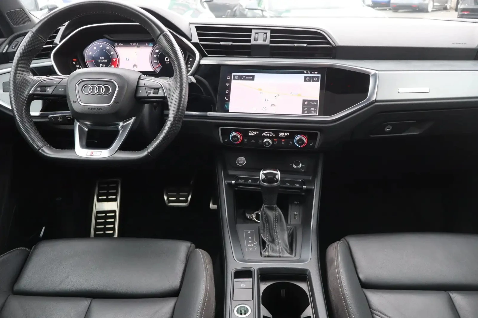 Audi Q3 Technik S-line Quattro, снимка 10 - Автомобили и джипове - 55843791
