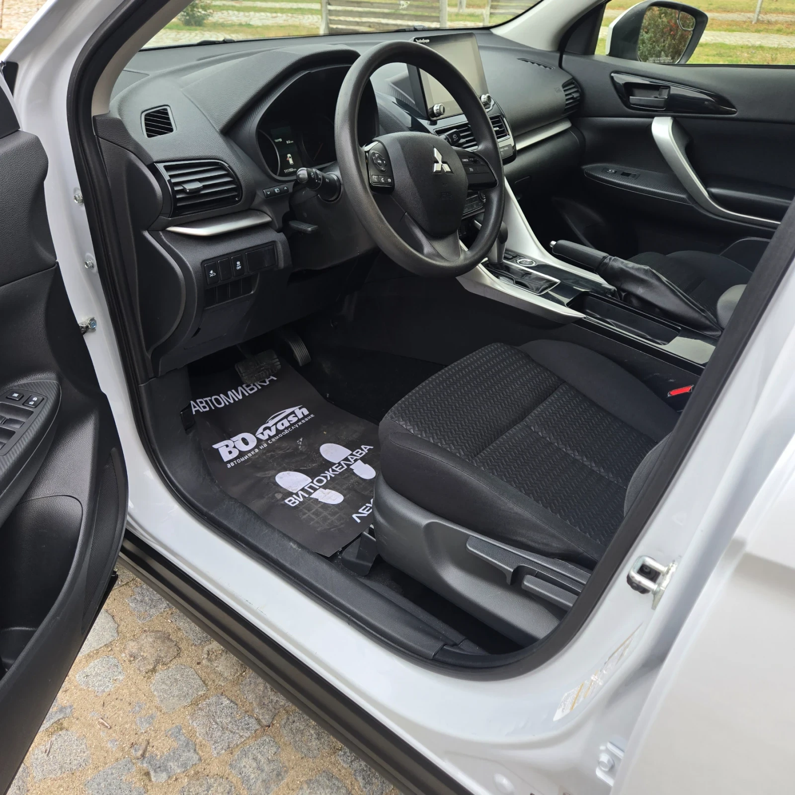 Mitsubishi Eclipse Cross 1.5L AWD, снимка 10 - Автомобили и джипове - 56649847