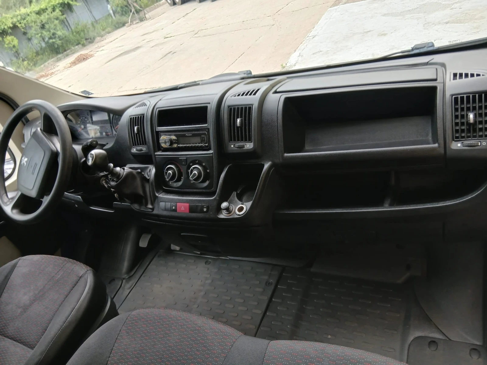 Peugeot Boxer, снимка 3 - Бусове и автобуси - 55238735