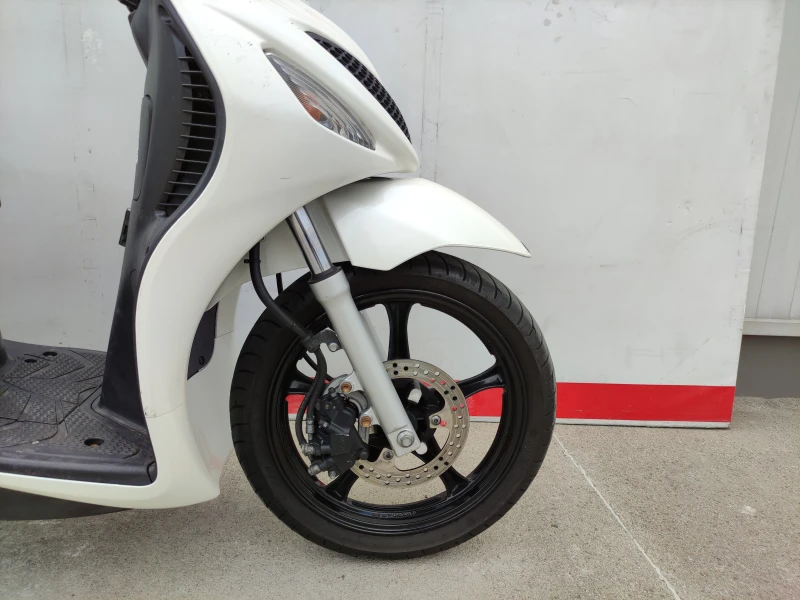 Suzuki Sixteen 150i, снимка 11 - Мотоциклети и мототехника - 50444514