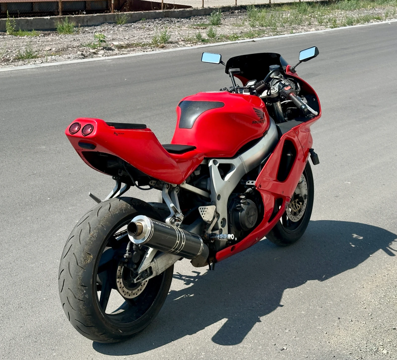 Honda Cbr 900RR sc33 Fireblade - изображение 5