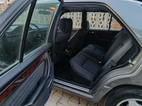 Mercedes-Benz 124 2.3i, снимка 8