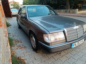 Mercedes-Benz 124 2.3i, снимка 5