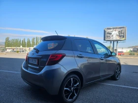 Toyota Yaris HYBRID TWO-TONE, снимка 7