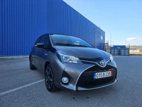 Toyota Yaris HYBRID TWO-TONE, снимка 8
