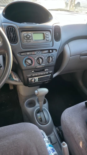 Toyota Yaris verso Automatic 1.3 vvti, снимка 4