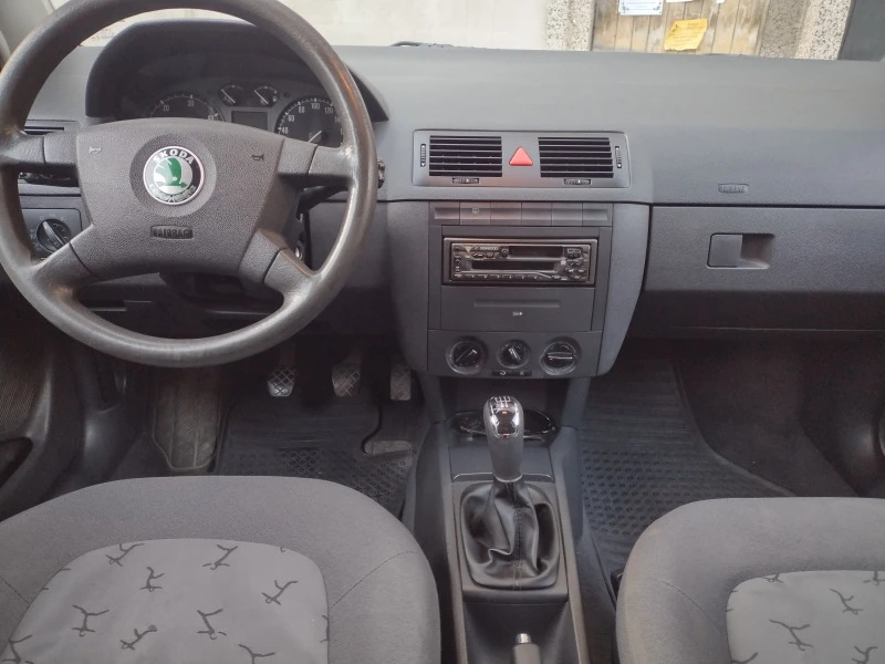 Skoda Fabia, снимка 7 - Автомобили и джипове - 42124194